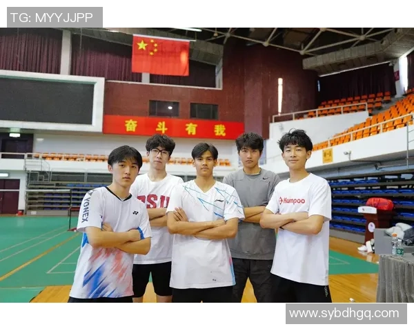 武汉羽毛球队与重庆羽毛球队赛后复盘团队协作的精彩瞬间与经验分享