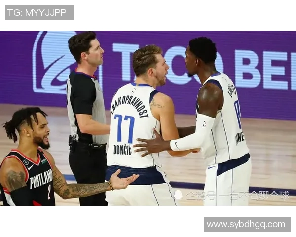 重庆篮球队的包夹战术解析与深度剖析篮球场上的团队配合与策略运用