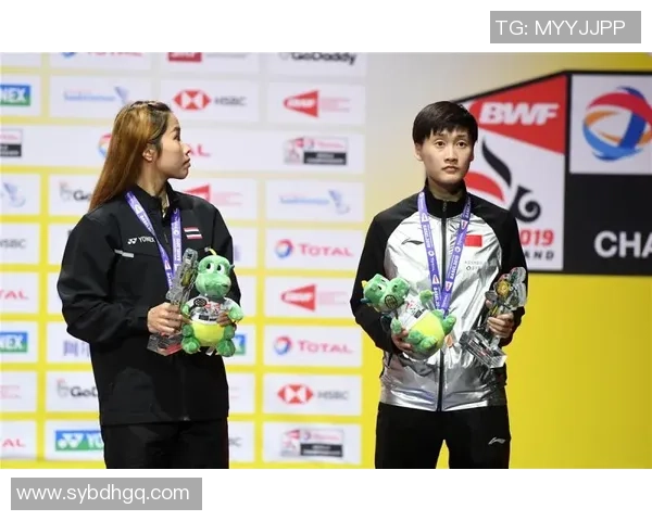 西安羽毛球队与上海羽毛球队赛后分析力量对比与战术探讨 西安羽毛球队与上海羽毛球队赛后分析力量对比与战术探讨